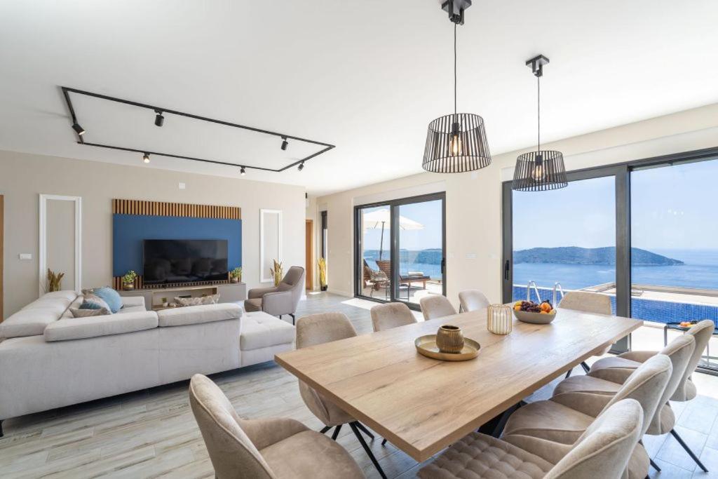 Image 6 of Green Horizon Sea Views Villa