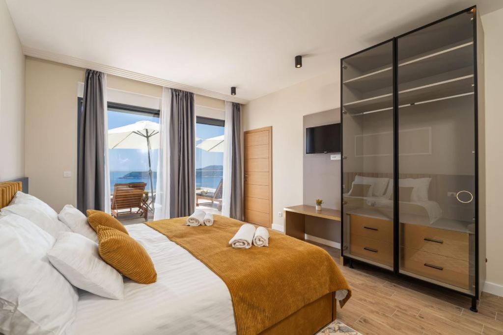 Image 1 of Green Horizon Sea Views Villa