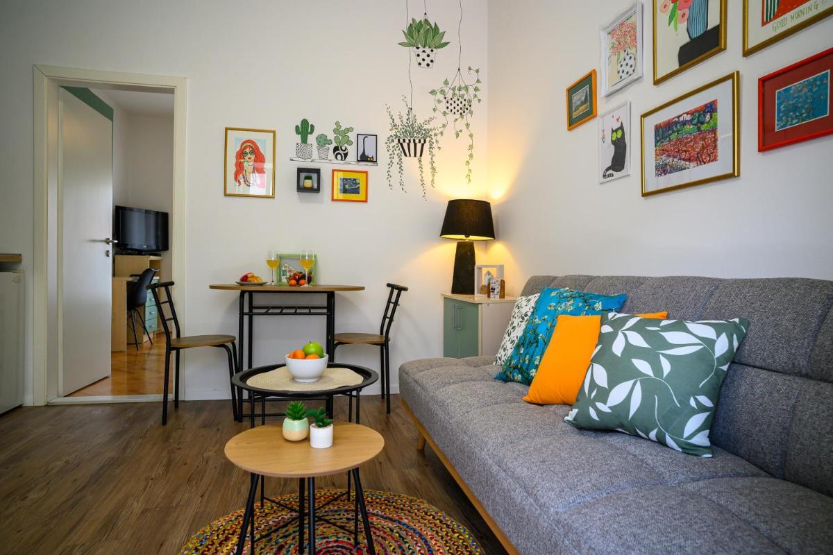 Image 4 of Green holiday