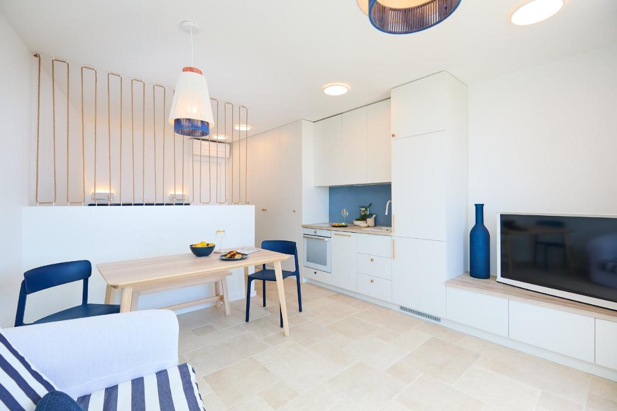 Image 4 of Hedera Estate Hedera Studio 1