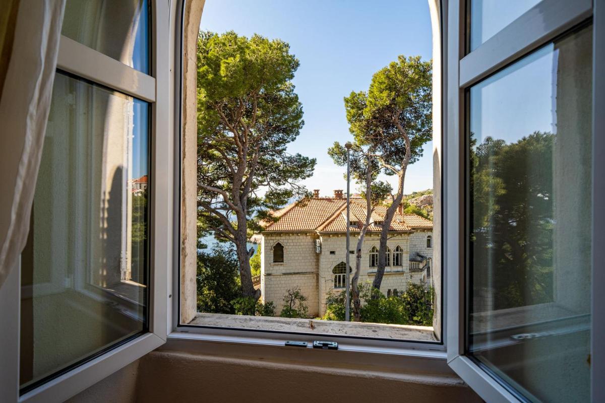 Image 6 of House Boninovo