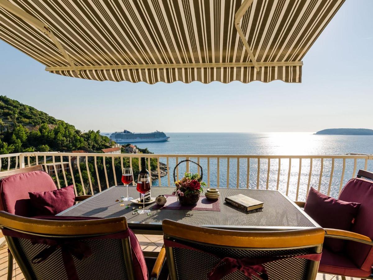 Image 5 of Indy’s Beach Apartments -Two Bedroom Apartment with Balcony and Sea View