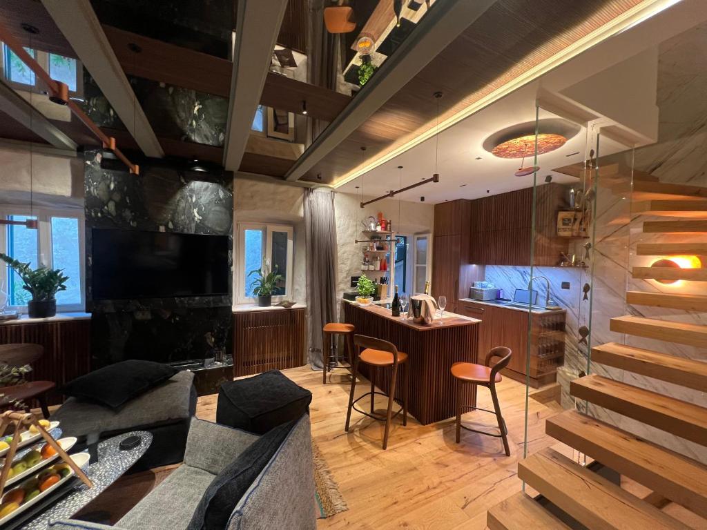 Image of La Vita e Bella I