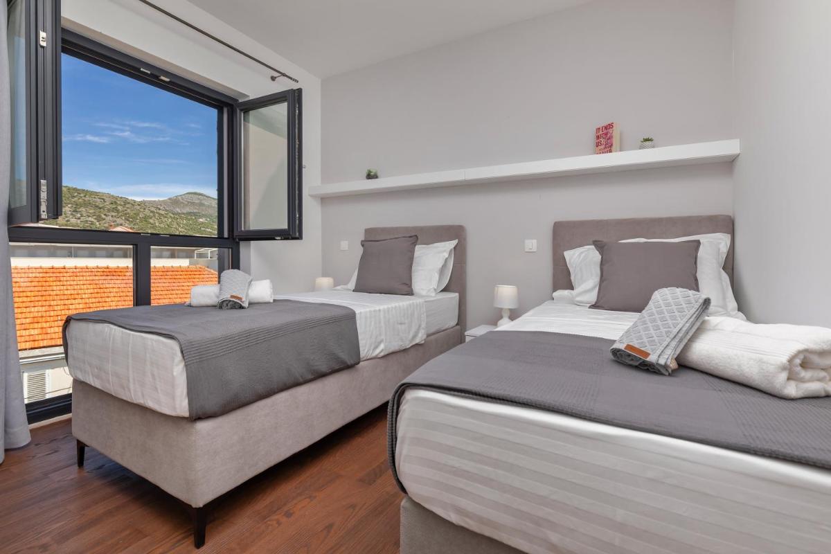 Image 6 of Luxury Apartment N&P