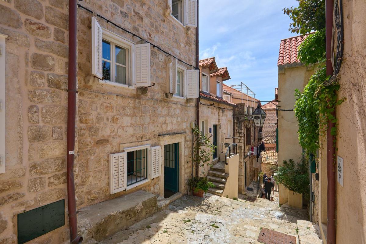 Image 5 of Luxury Villa In the Old Town with Stunning Views