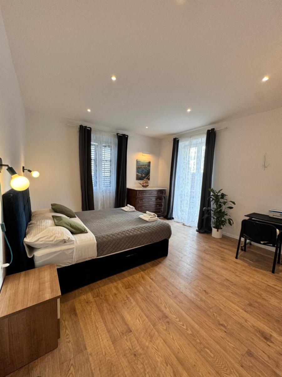 Image 4 of Mia’s Wonderland