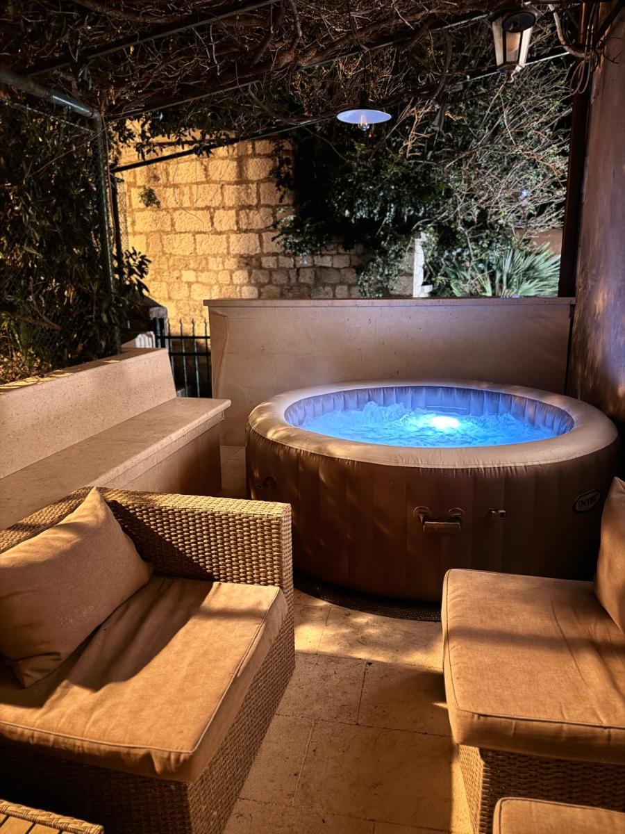 Image 3 of Mia’s Wonderland