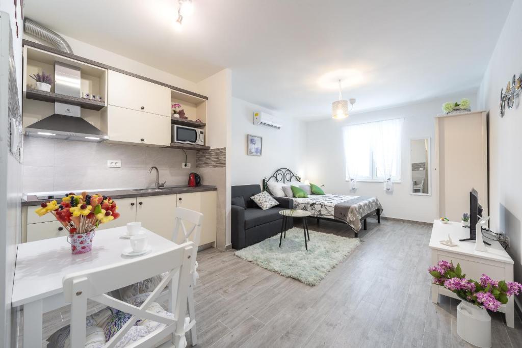 Image of New Studio Apartment Teba