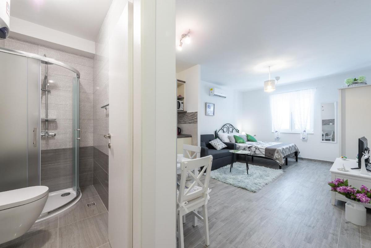 Image 2 of New Studio Apartment Teba