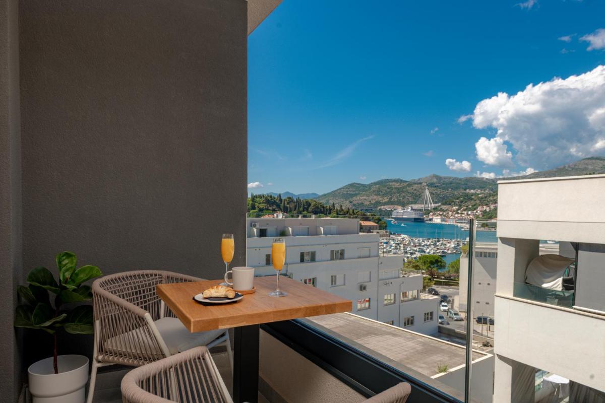 Image 5 of Nunas Luxury Port Residences