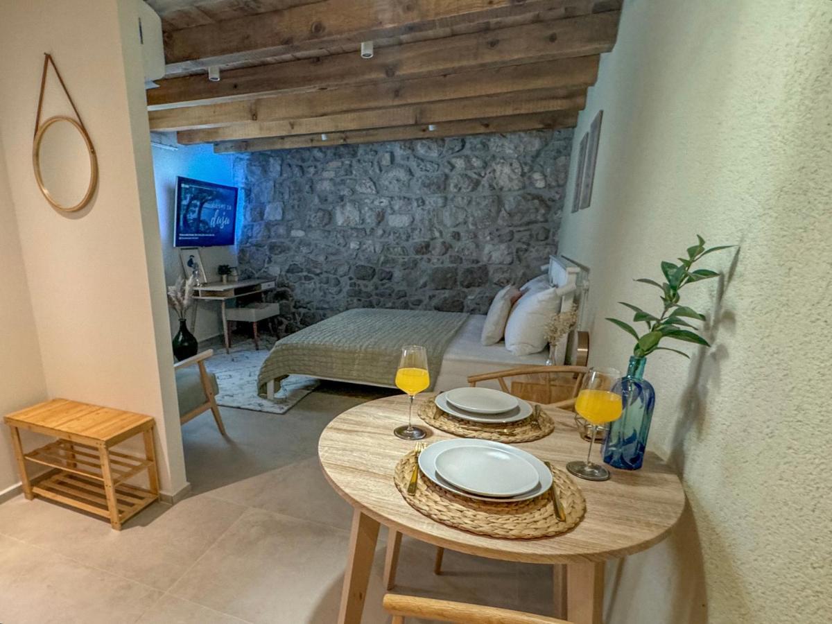 Image 3 of Olive Harmony Suite