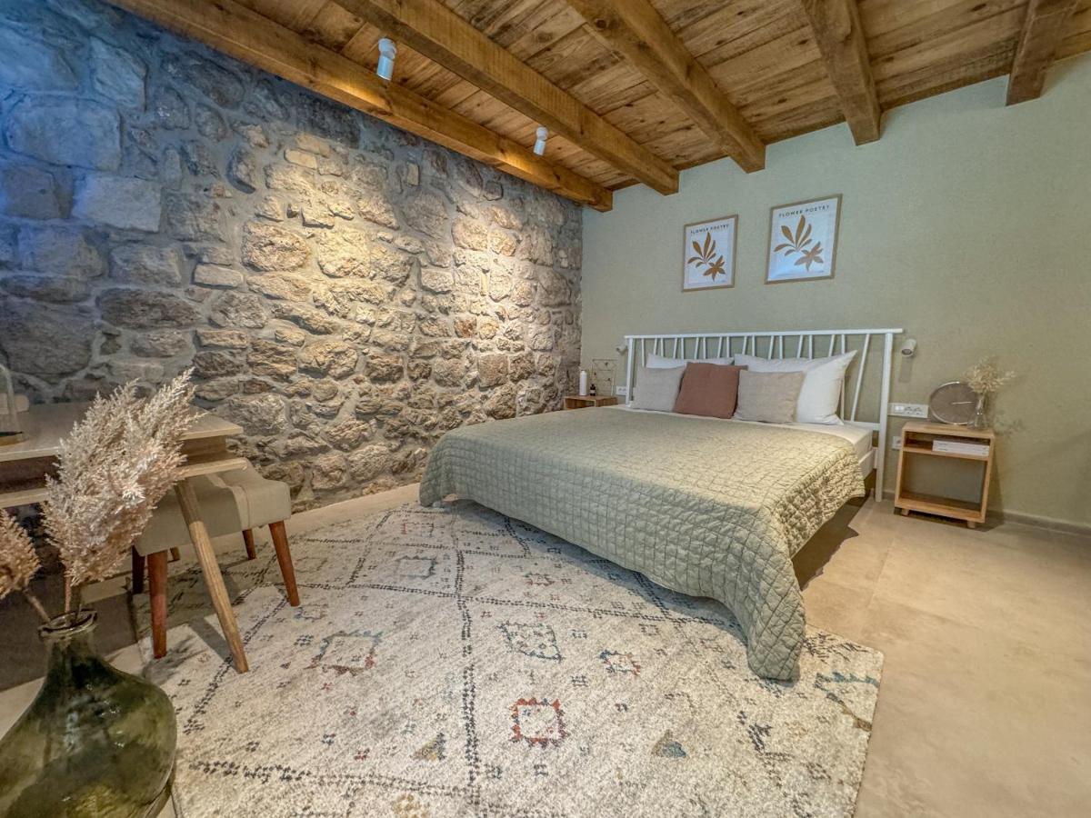 Image 1 of Olive Harmony Suite