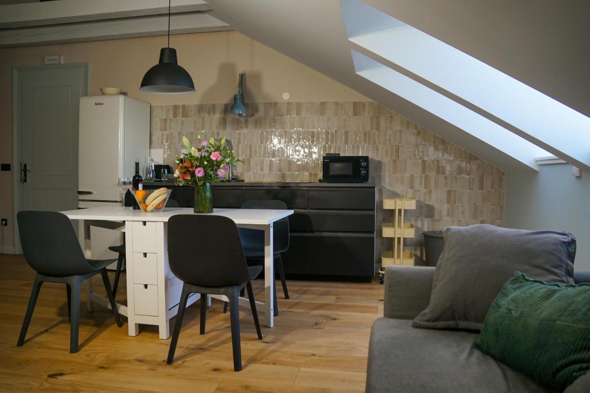 Image 4 of Onyx apartments