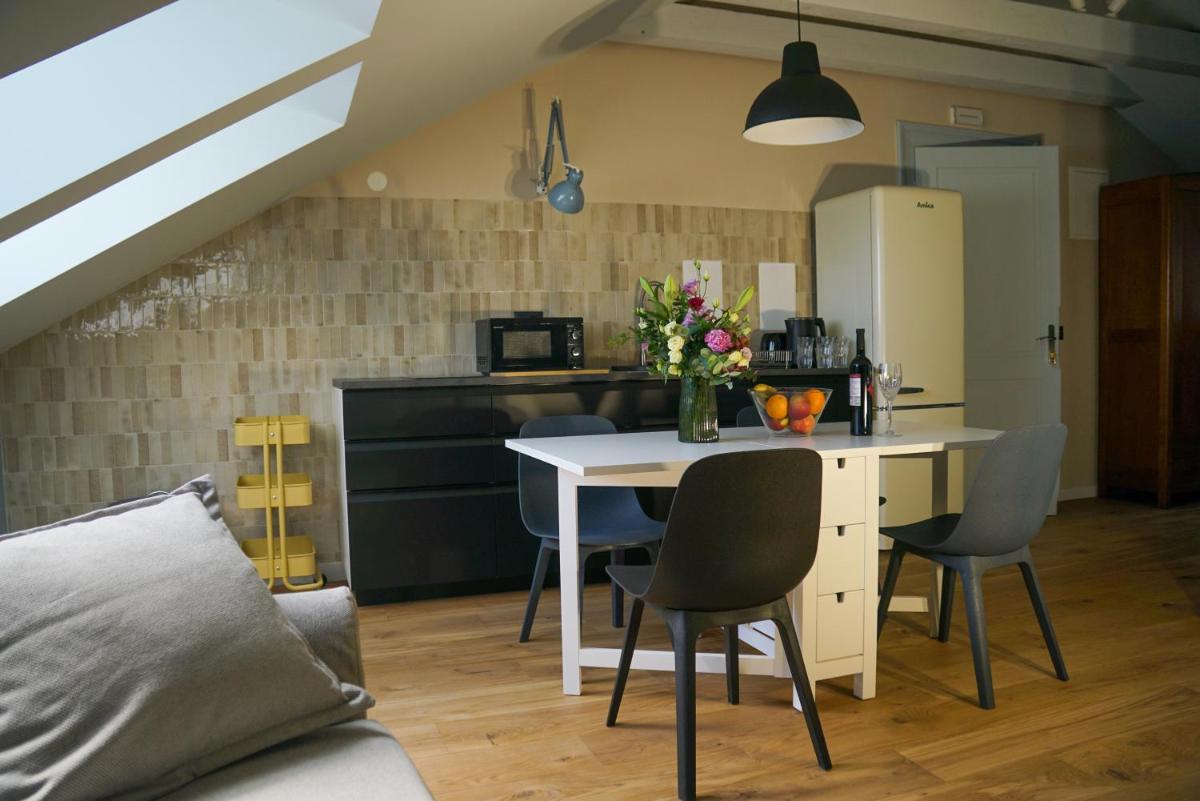 Image 2 of Onyx apartments