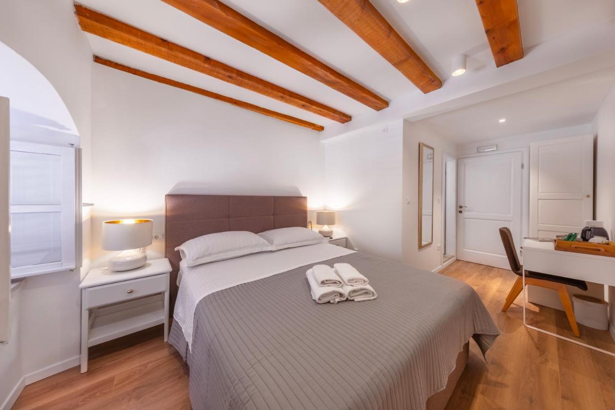 Image 5 of Palazzo Maineri Superior Double Room