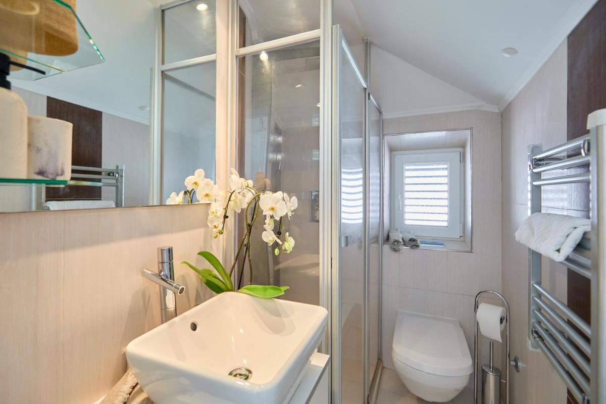 Image 2 of Piece of Heaven with a Million dollar View