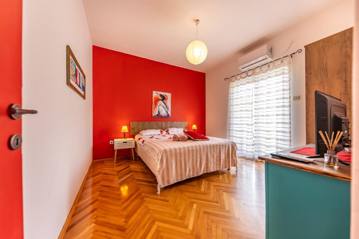 Image 1 of Red holiday