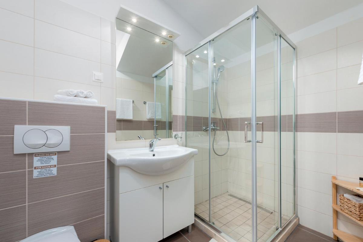 Image 2 of Rooms Eden Old Town 2