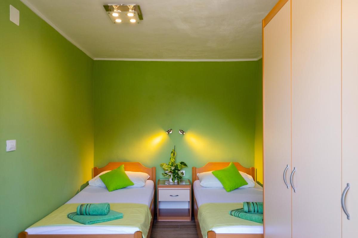 Image 6 of Rooms Edna