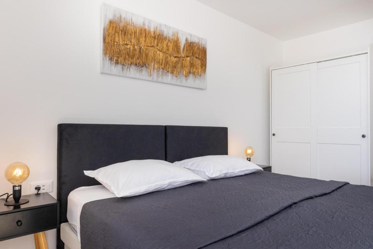 Image 1 of Royal fort – Horizon