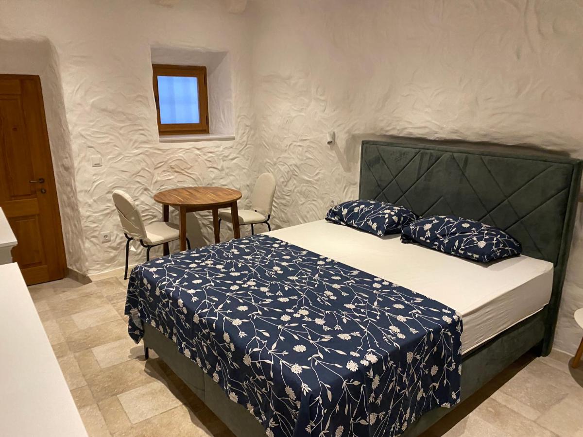 Image 5 of Santo Rocco