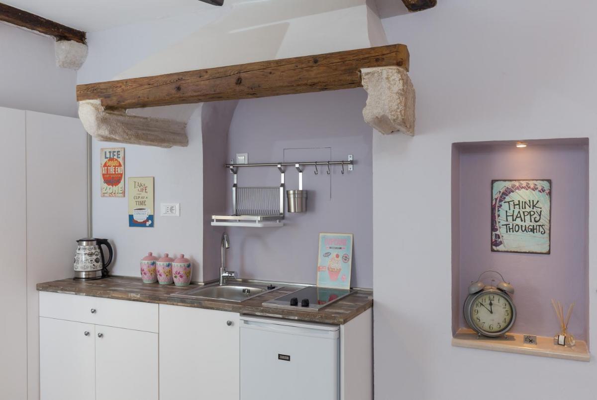 Image 4 of Studio Apartment Lumia