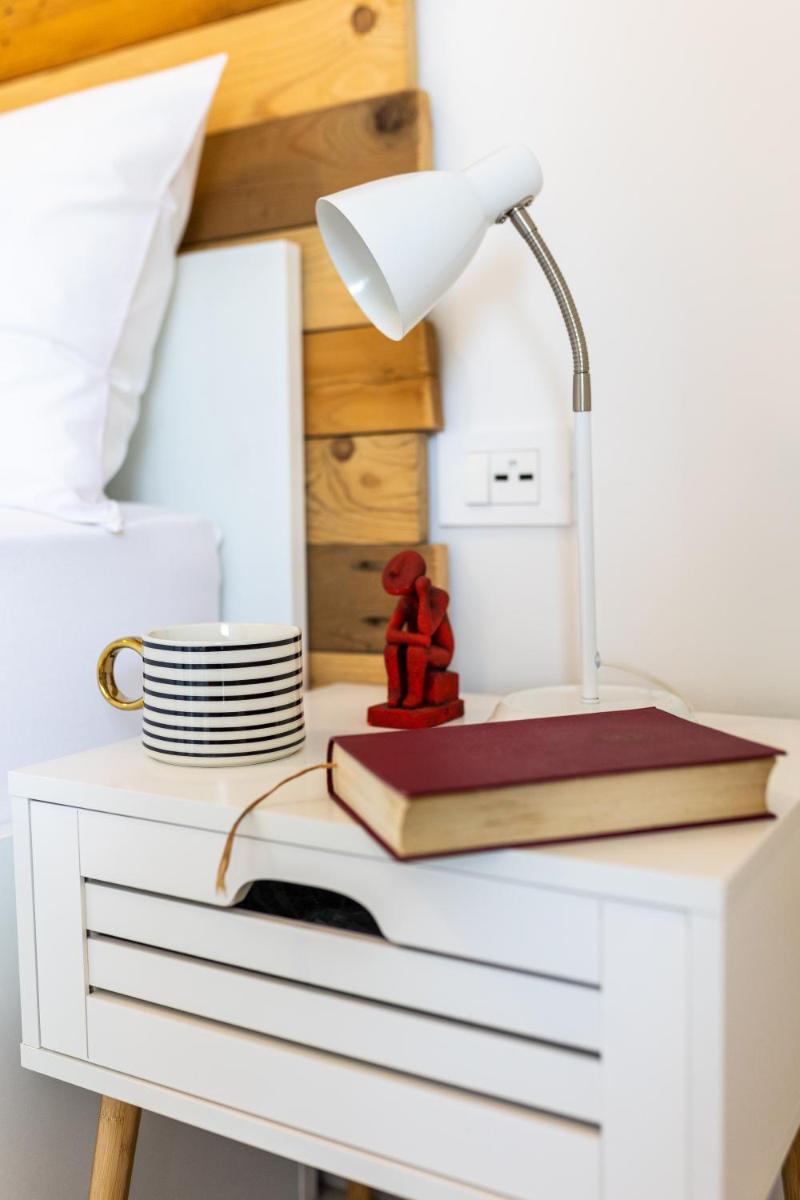 Image 3 of Sunny Side Central