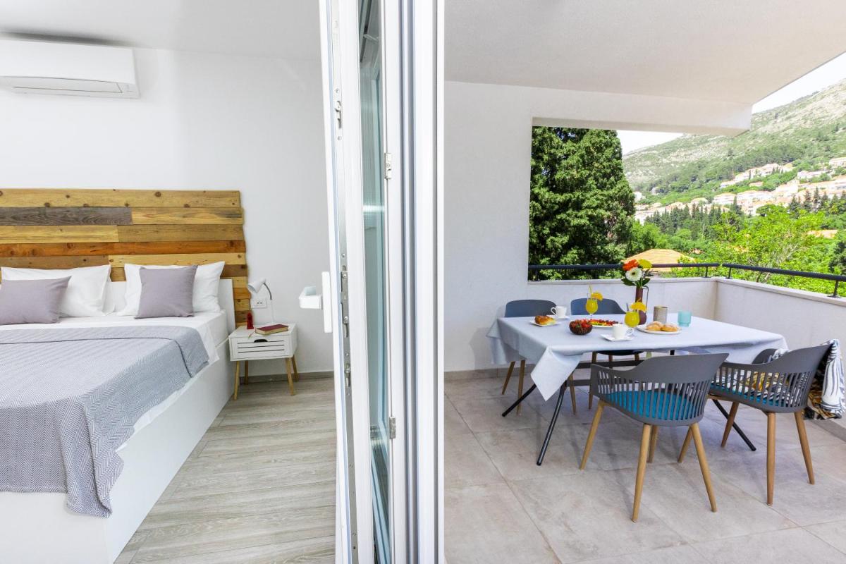 Image 1 of Sunny Side Central