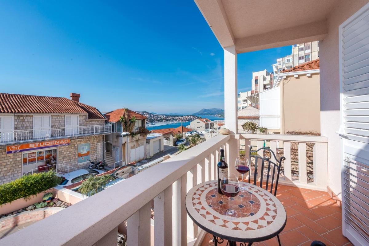 Image 5 of Tara Apartments