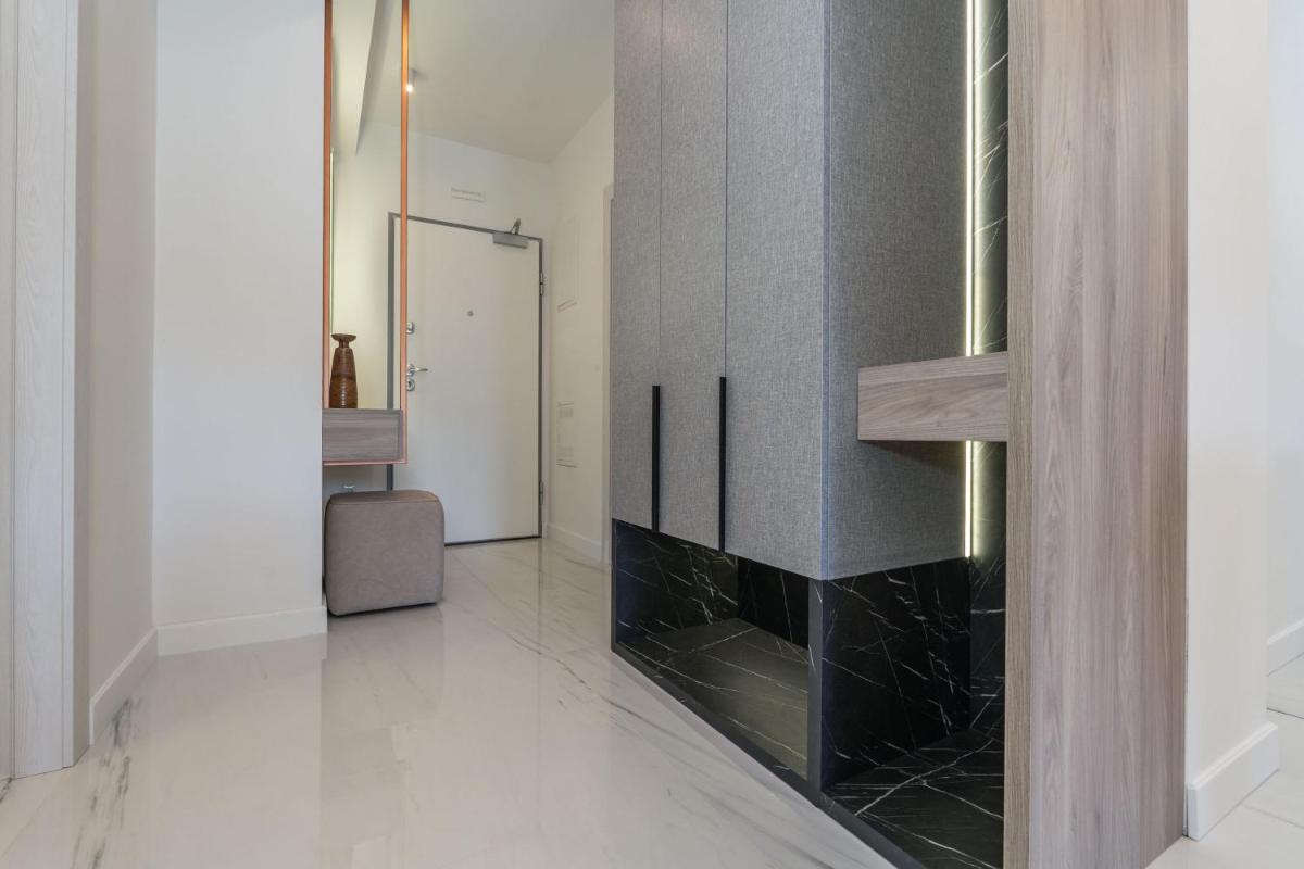 Image 2 of The Signature Suite – two bedroom modern apartment in Lapad