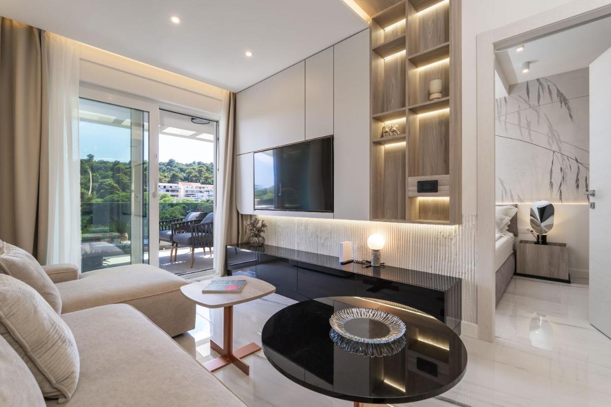 Image 4 of The Signature Suite – two bedroom modern apartment in Lapad