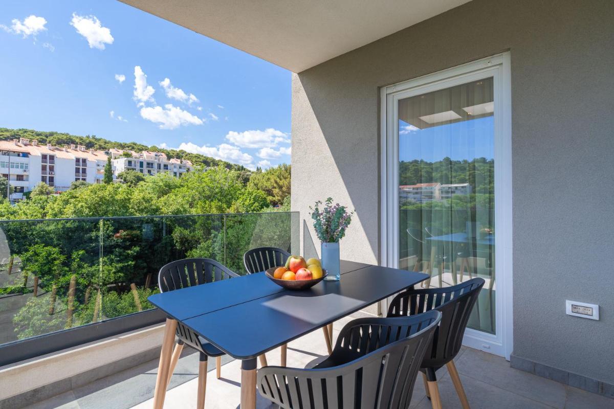 Image 3 of The Signature Suite – two bedroom modern apartment in Lapad