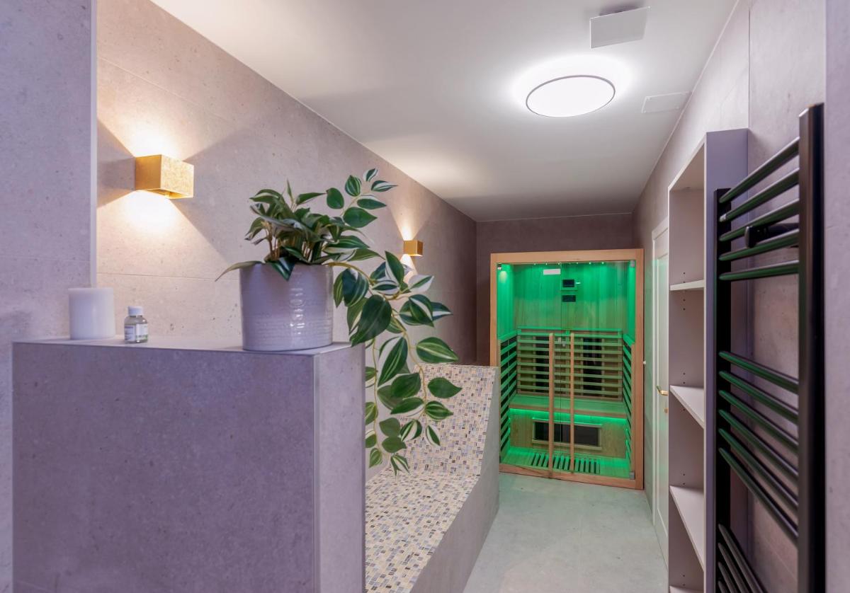 Image 2 of Unique Mediterranean 4 Star Apartment with Spa zone