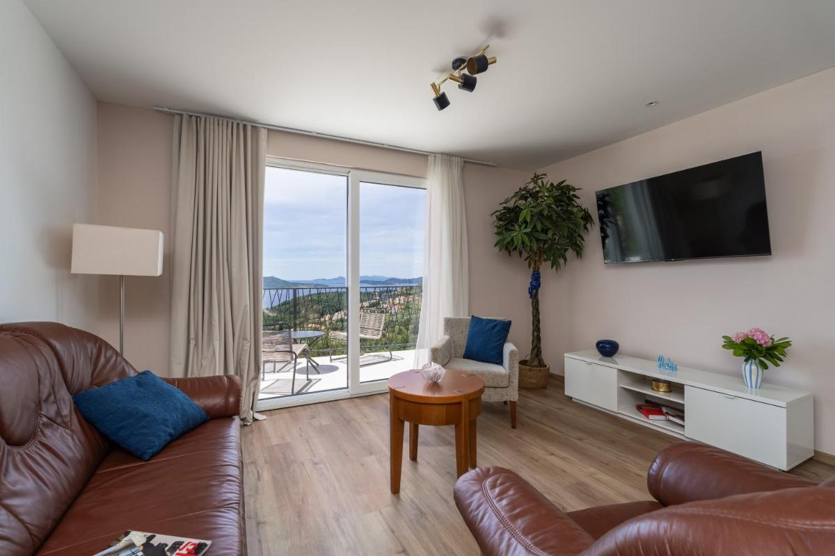 Image 4 of Villa Leona