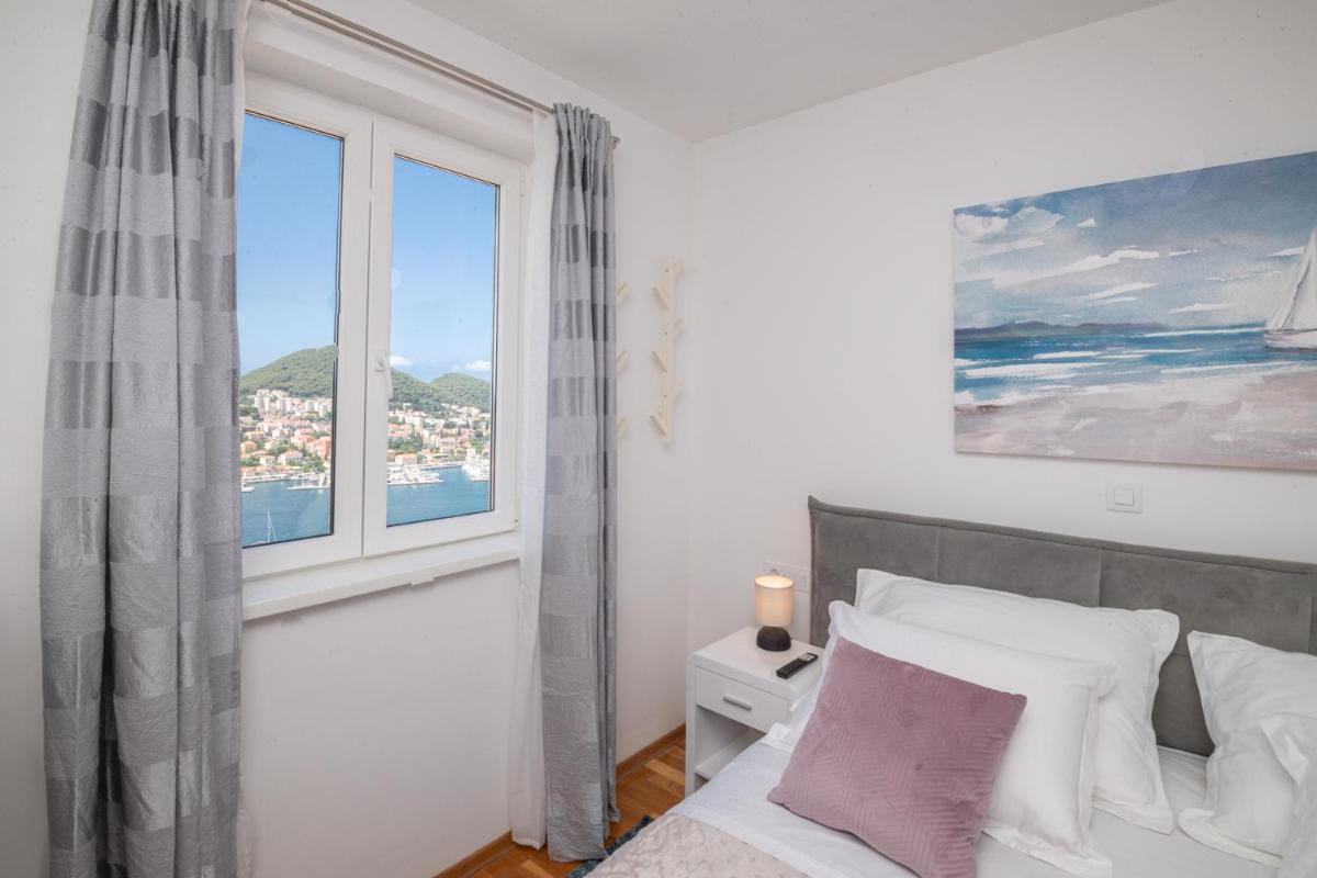 Image 1 of a BIT of paradise