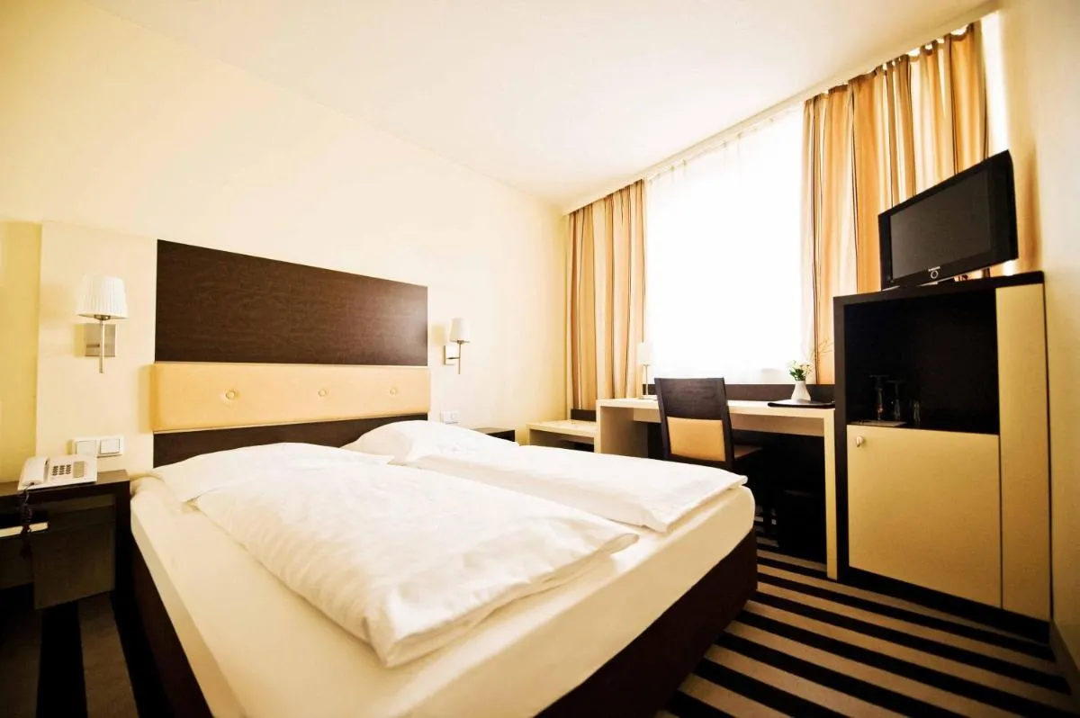 Image 2 of Bristol Hotel – Frankfurt City