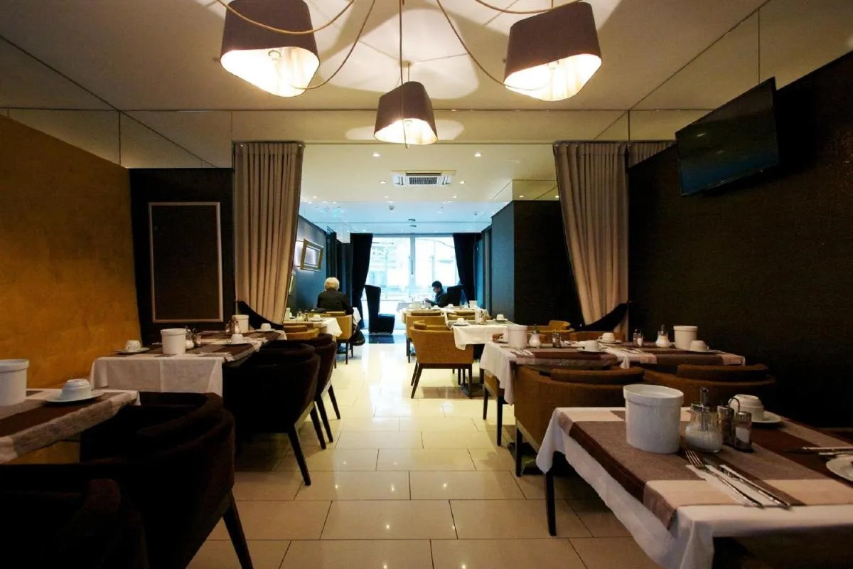 Image 3 of Europa Style