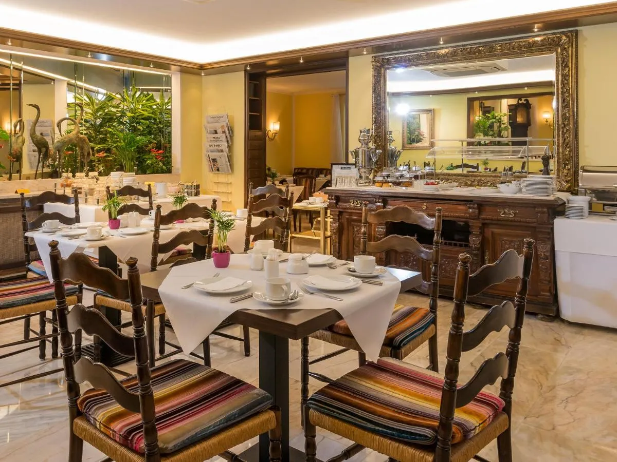 Image 2 of Hotel Palmenhof