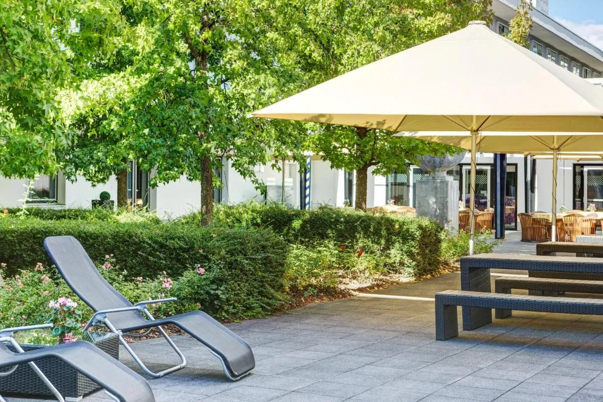 Image 5 of IntercityHotel Frankfurt Airport