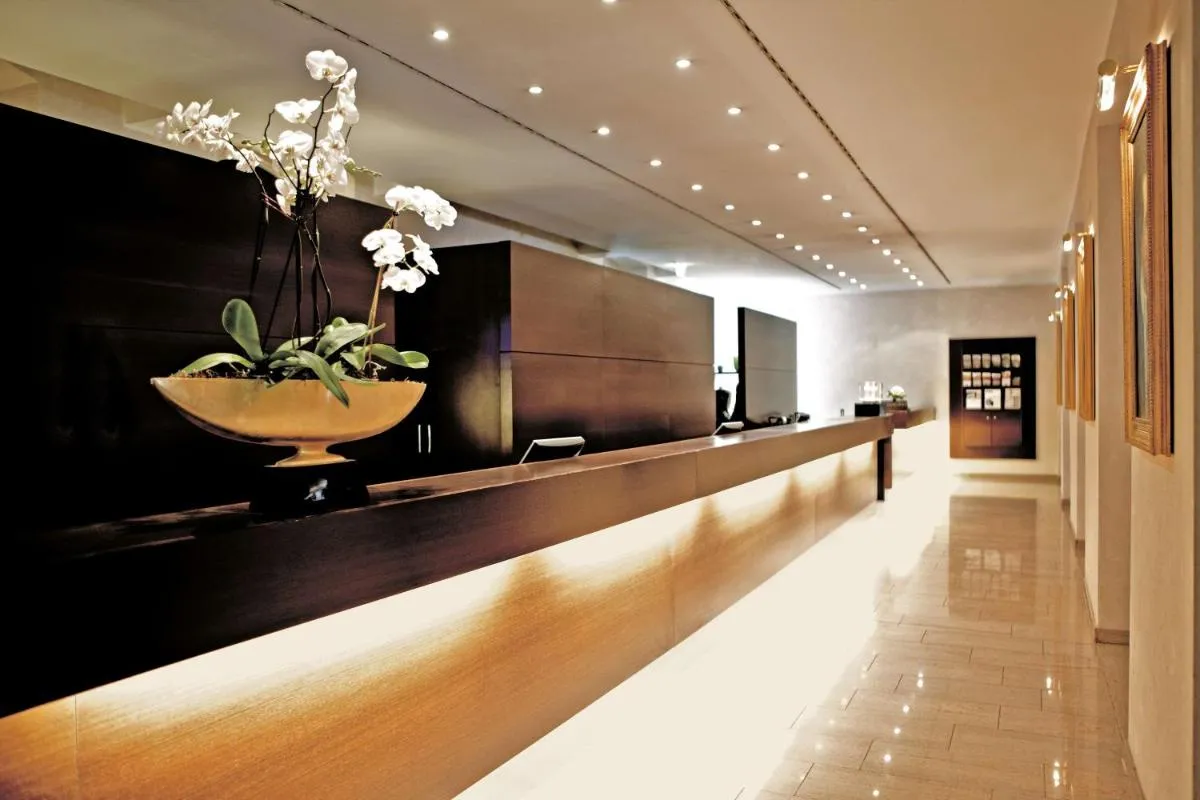 Image 6 of Metropolitan Hotel by Flemings