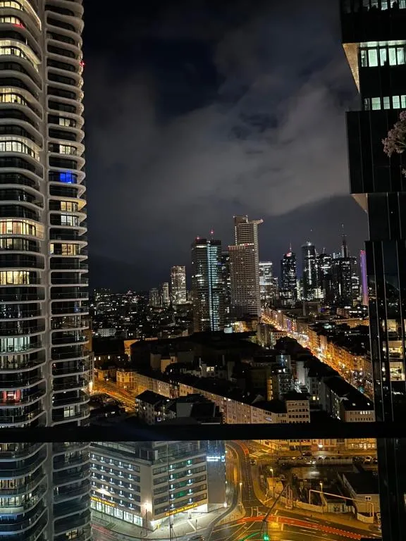 Image of Skyline Blick Frankfurt – Nahe Messe