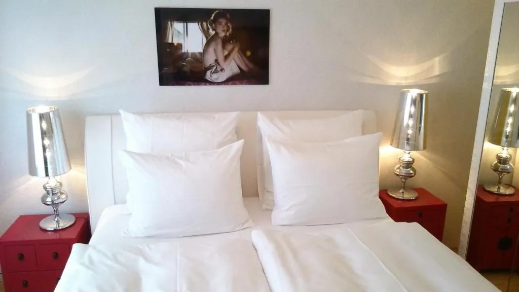 Image 4 of The Suite Hotel Garden
