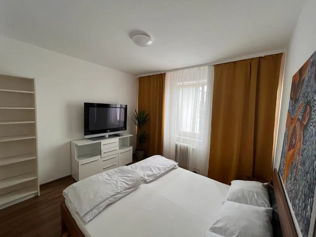 Image 1 of Apartment