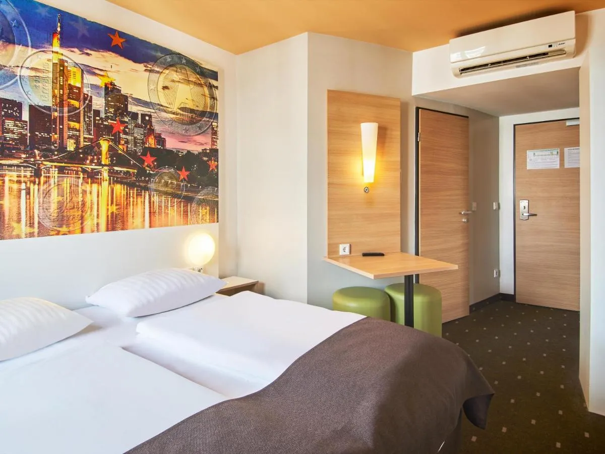 Image 2 of B&B HOTEL Frankfurt City-Ost