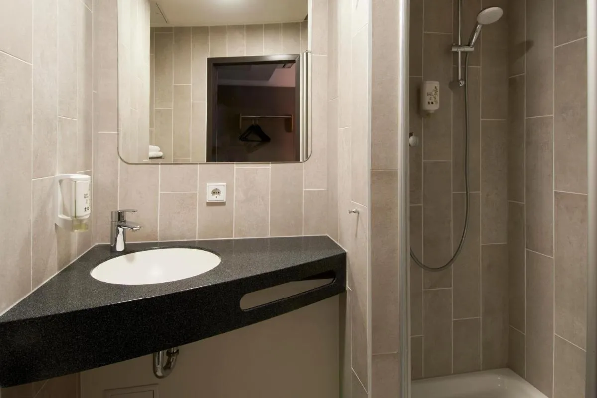 Image 3 of B&B HOTEL Frankfurt-Niederrad