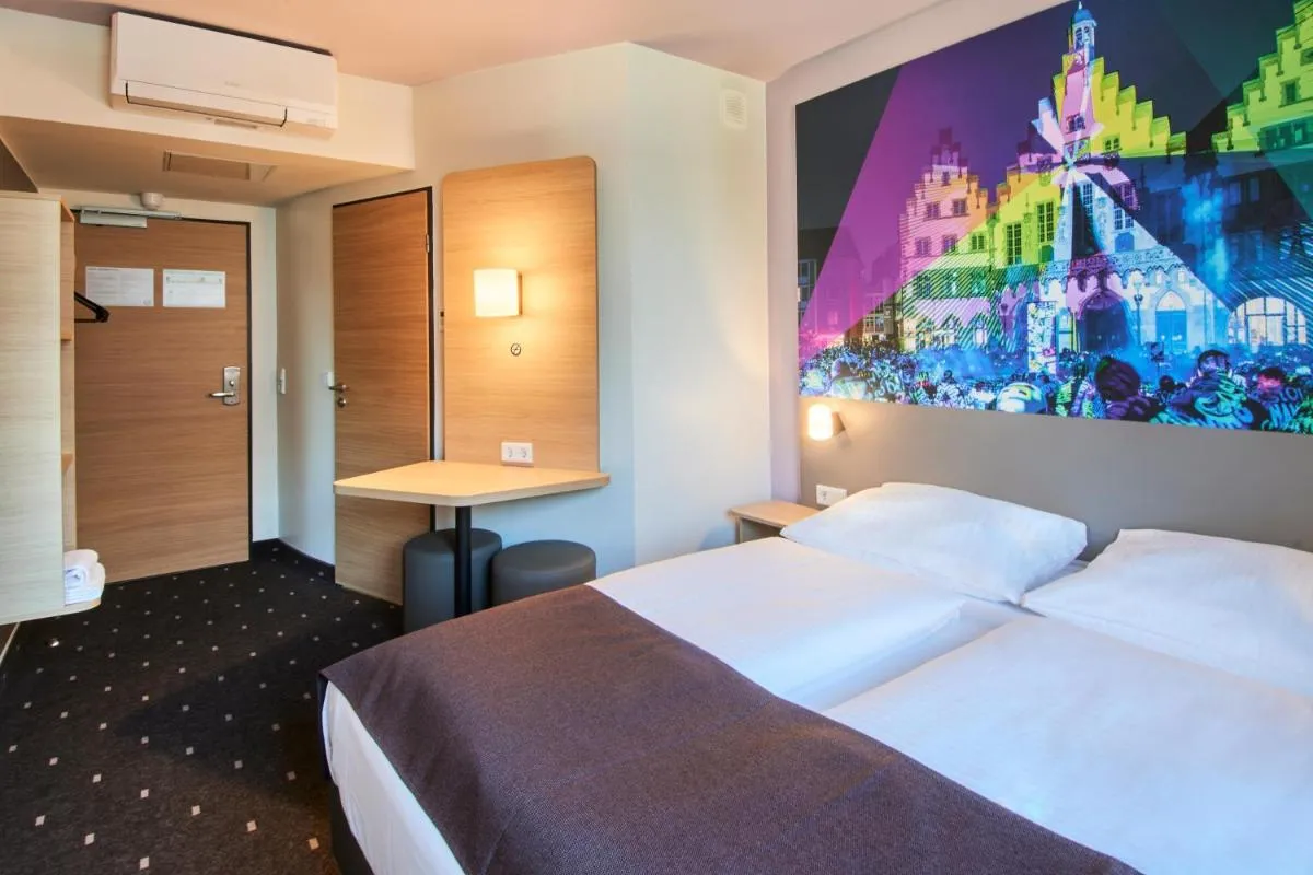 Image 1 of B&B HOTEL Frankfurt-Niederrad