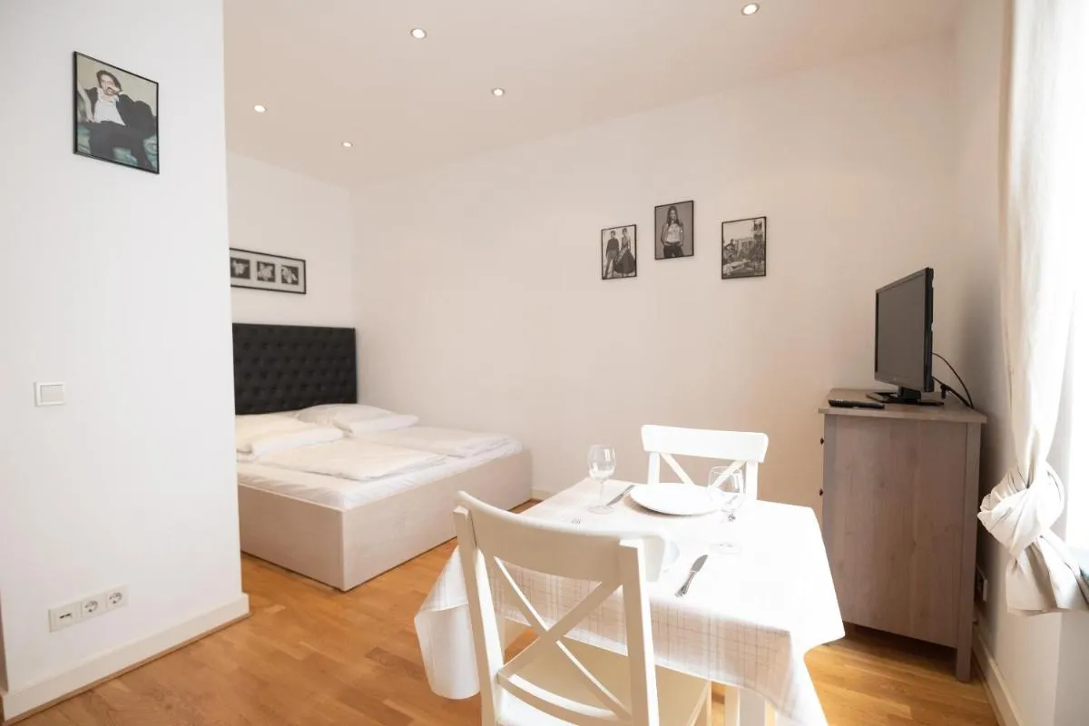 Image 4 of Charming Apartments Frankfurt City