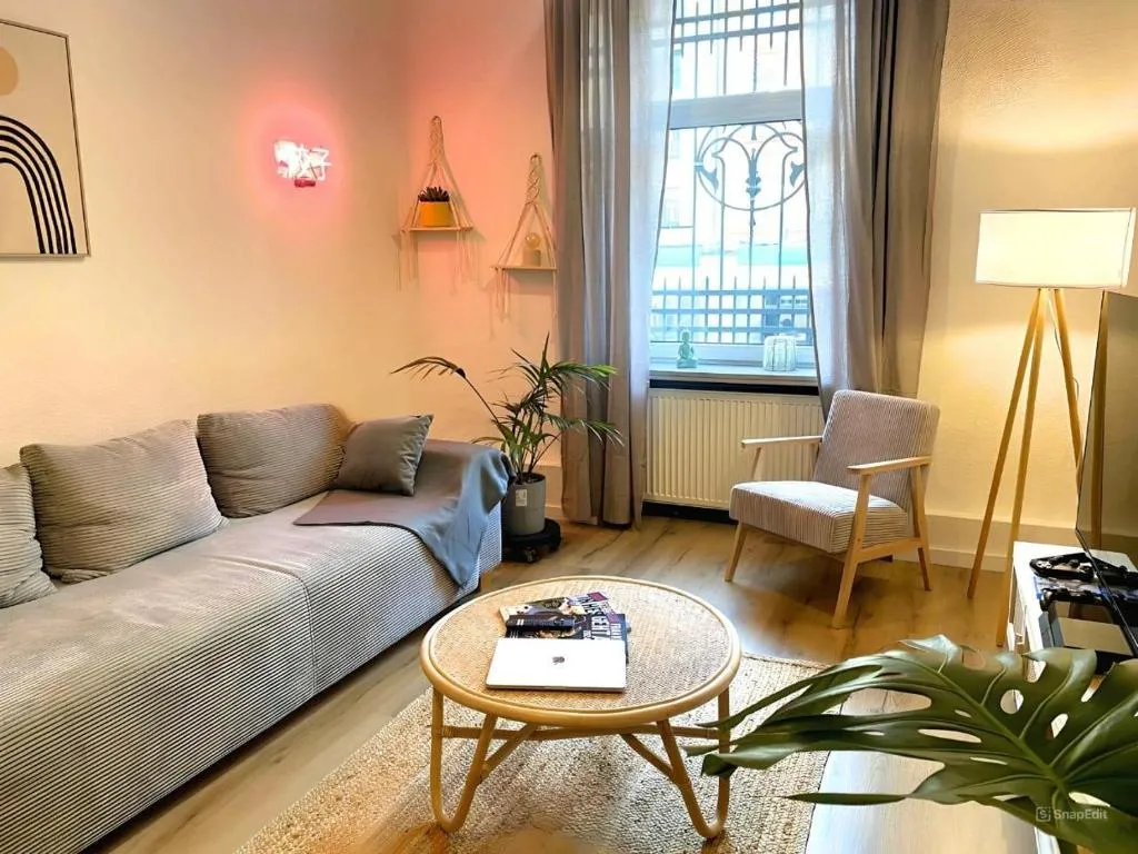 Image of City Apartment Messe Zentral PS4 Workspace