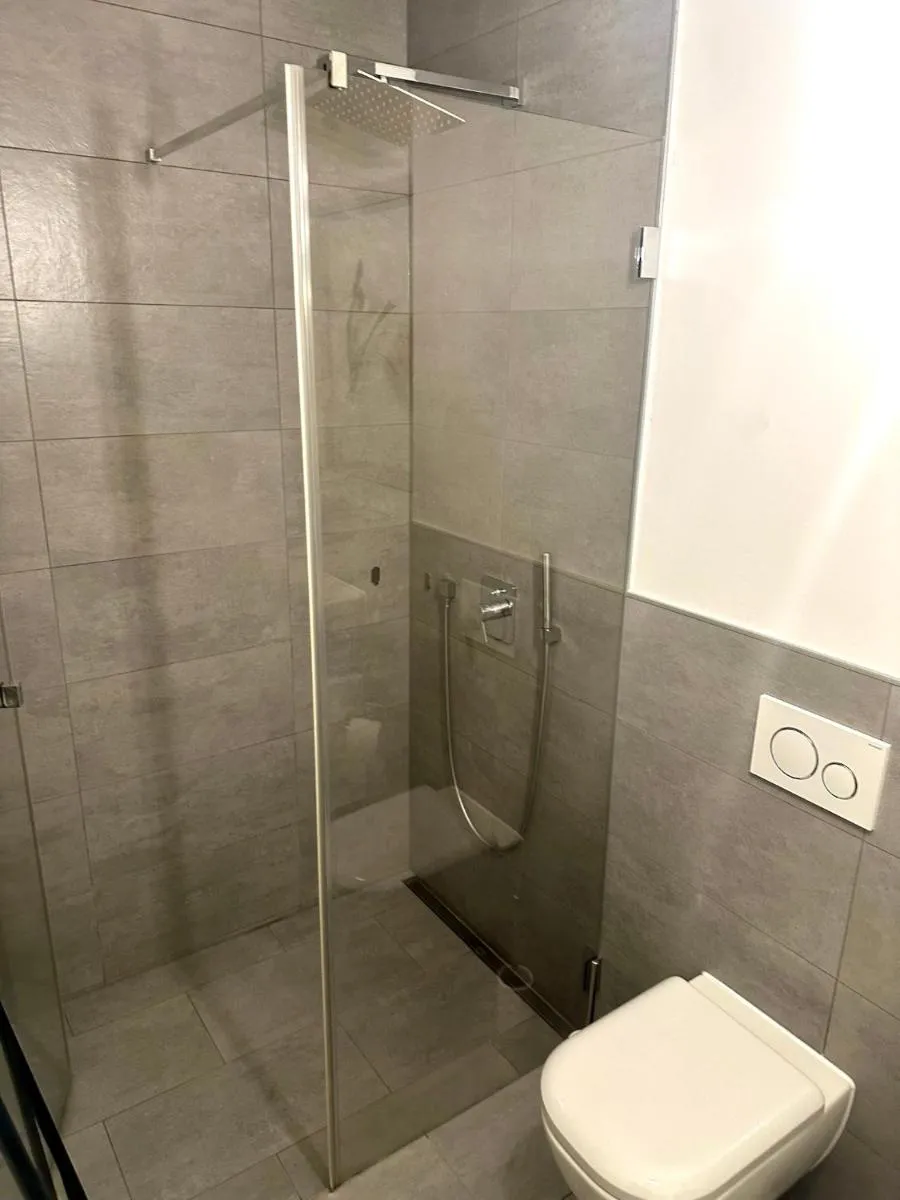 Image 4 of Eastside Stay
