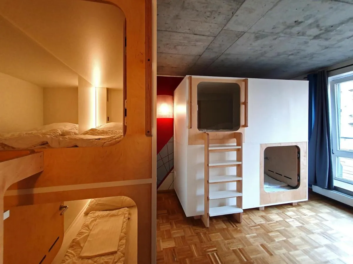 Image 2 of Five Elements Hostel and Capsules Frankfurt